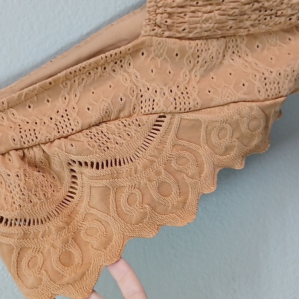 Urban Romantics Crop Top XS eyelet Design - Picture 6 of 6